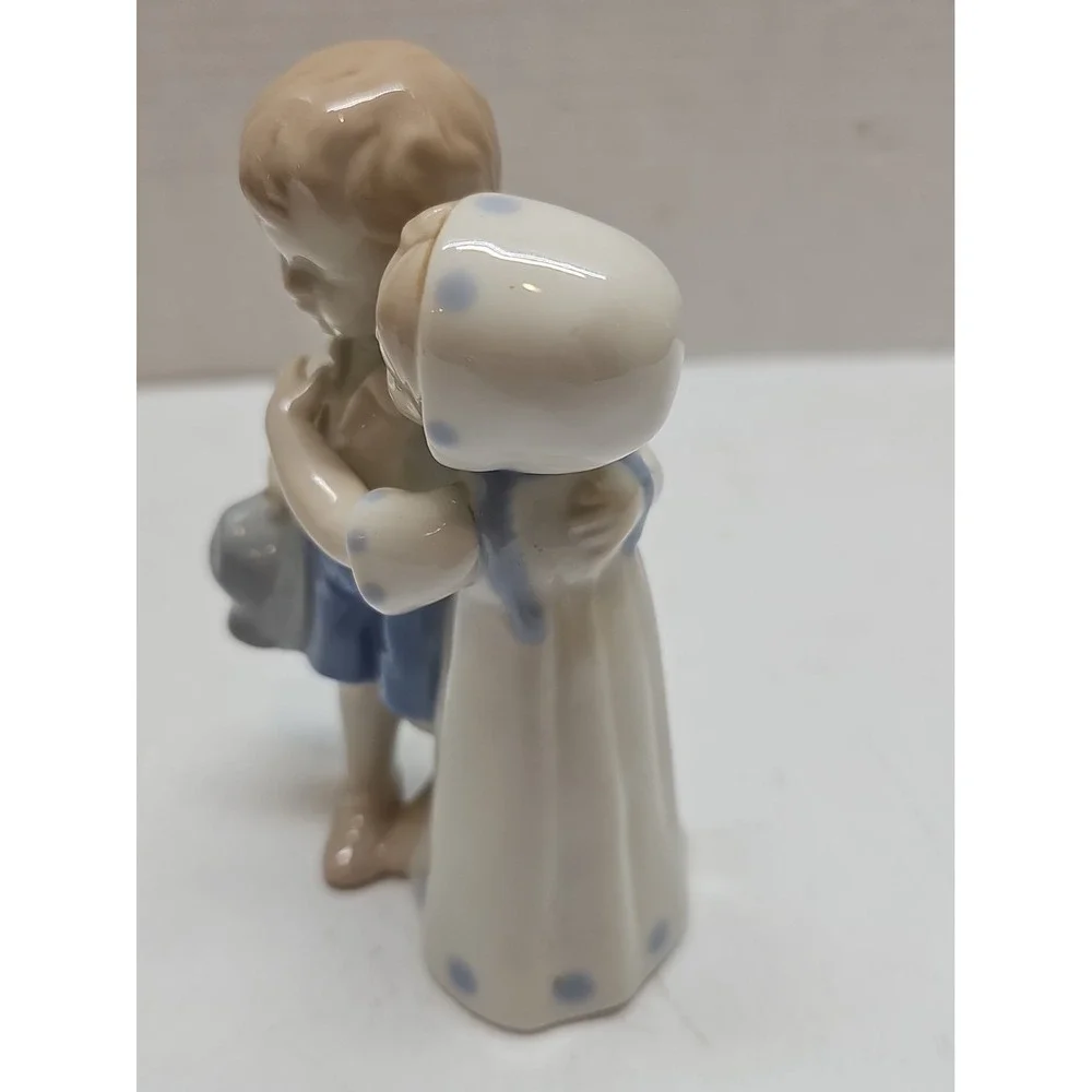 Boy & Girl Porcelain Figurine 5.5